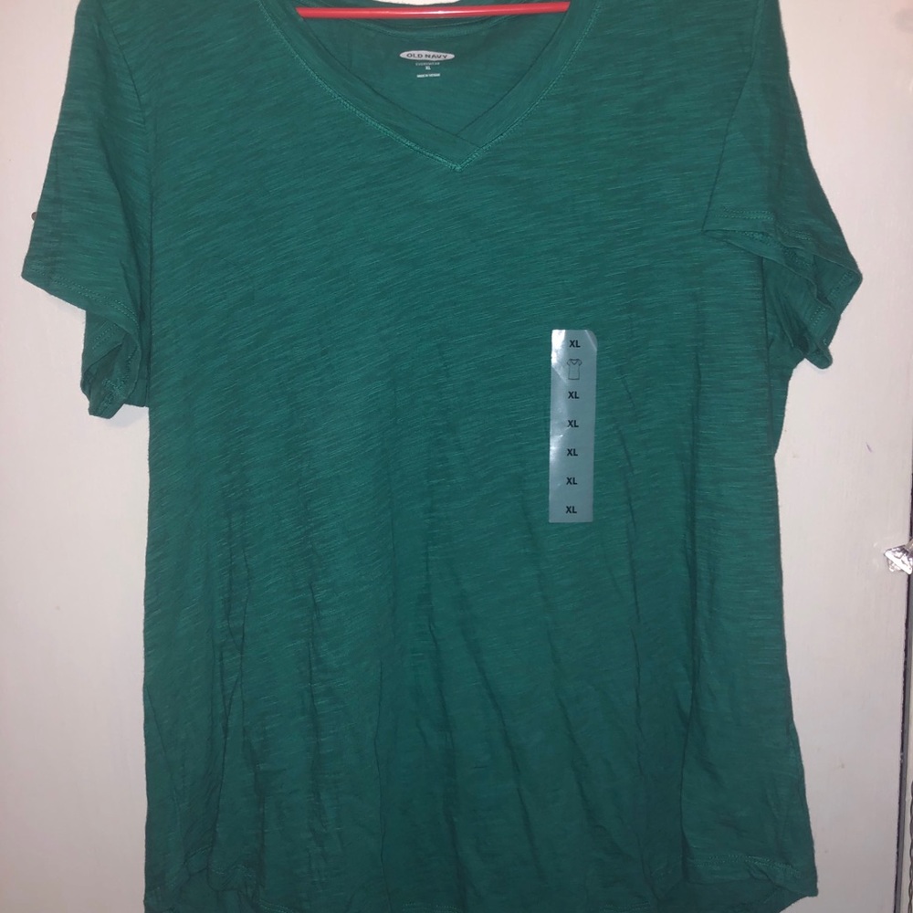 OLD NAVY- Everywear tee